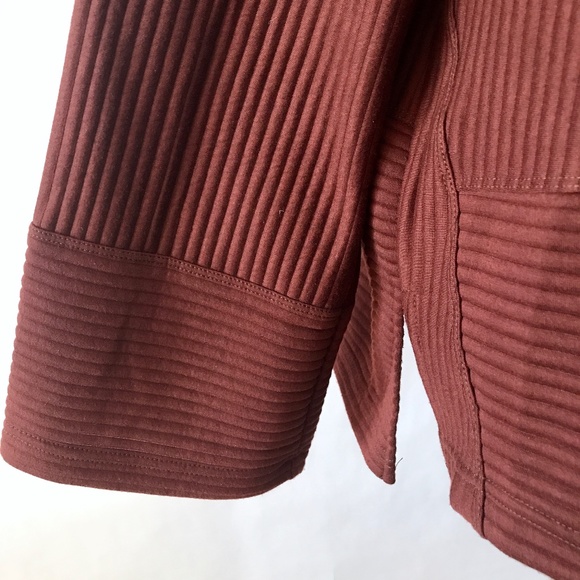 Tahari Sport Cinnamon Rust High Neck Ribbed Box Cut Long Sleeve Top - Picture 6 of 11
